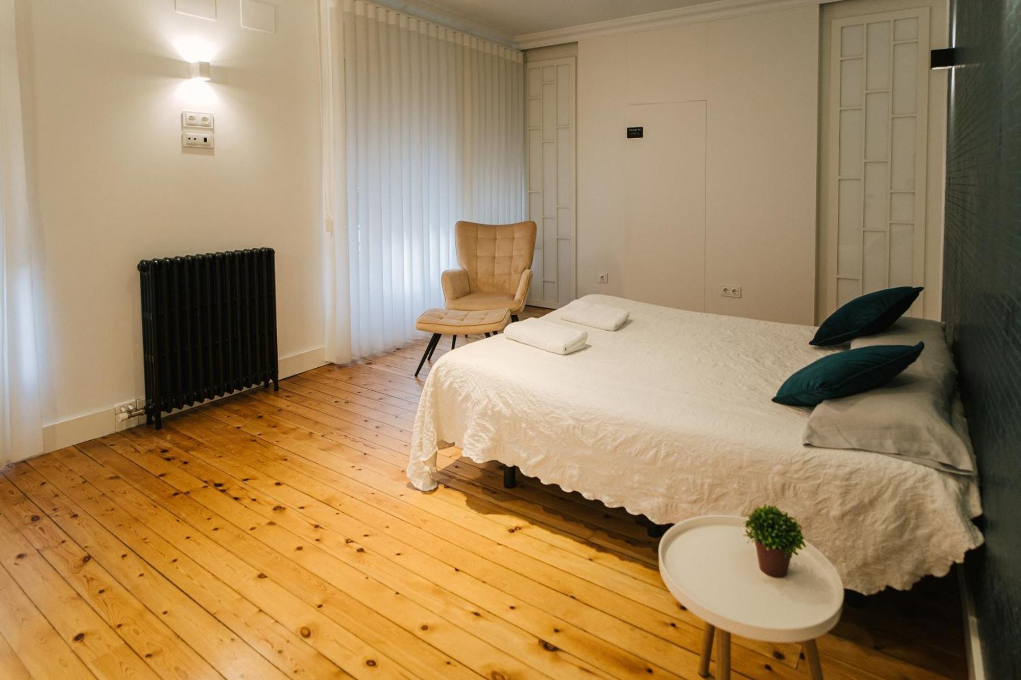 Lujoso Y Amplio Apartamento Con Parking Incluido Леон Экстерьер фото